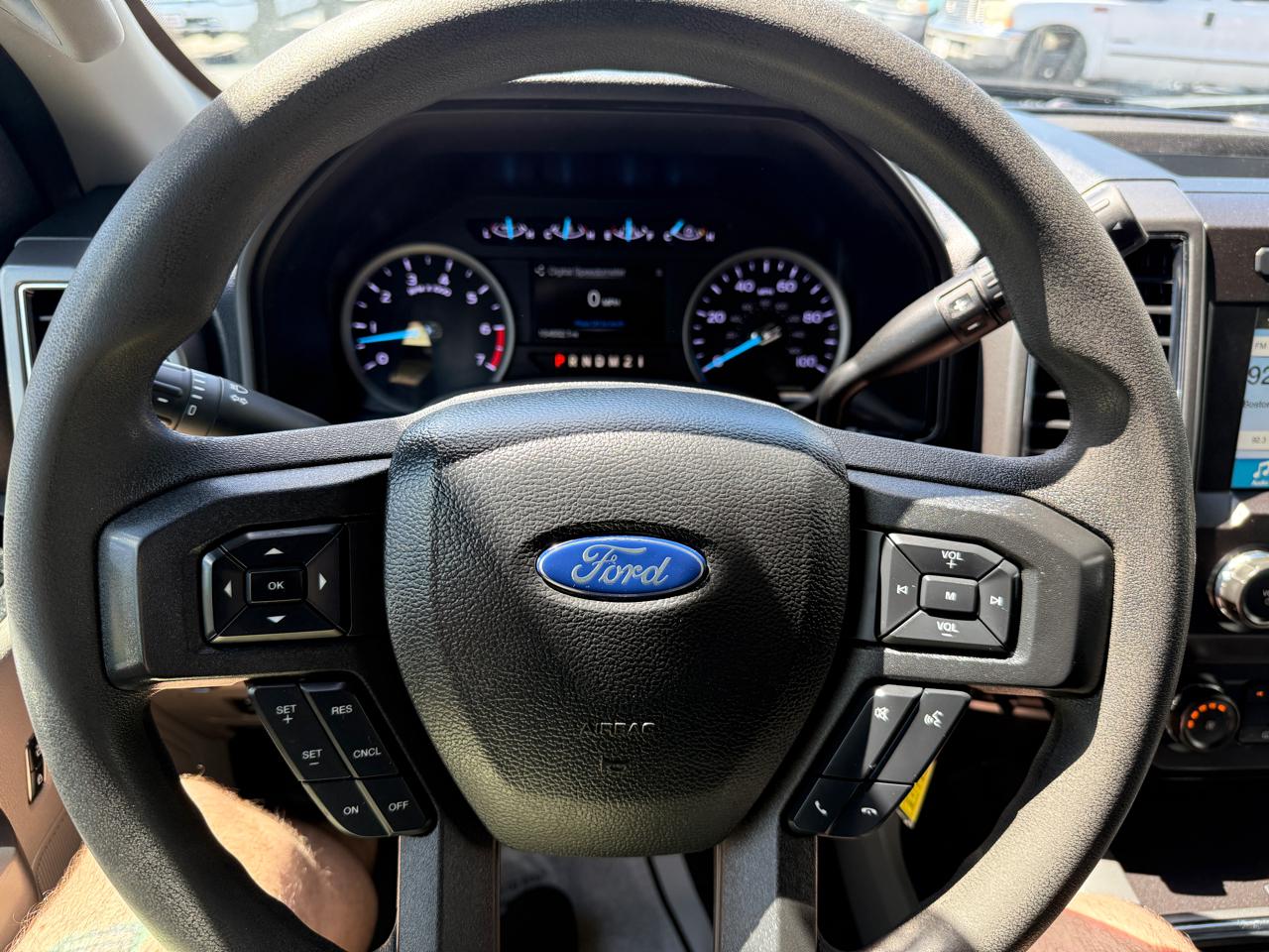 Ford F-250 SD XLT Crew Cab Short Bed 4WD 2019