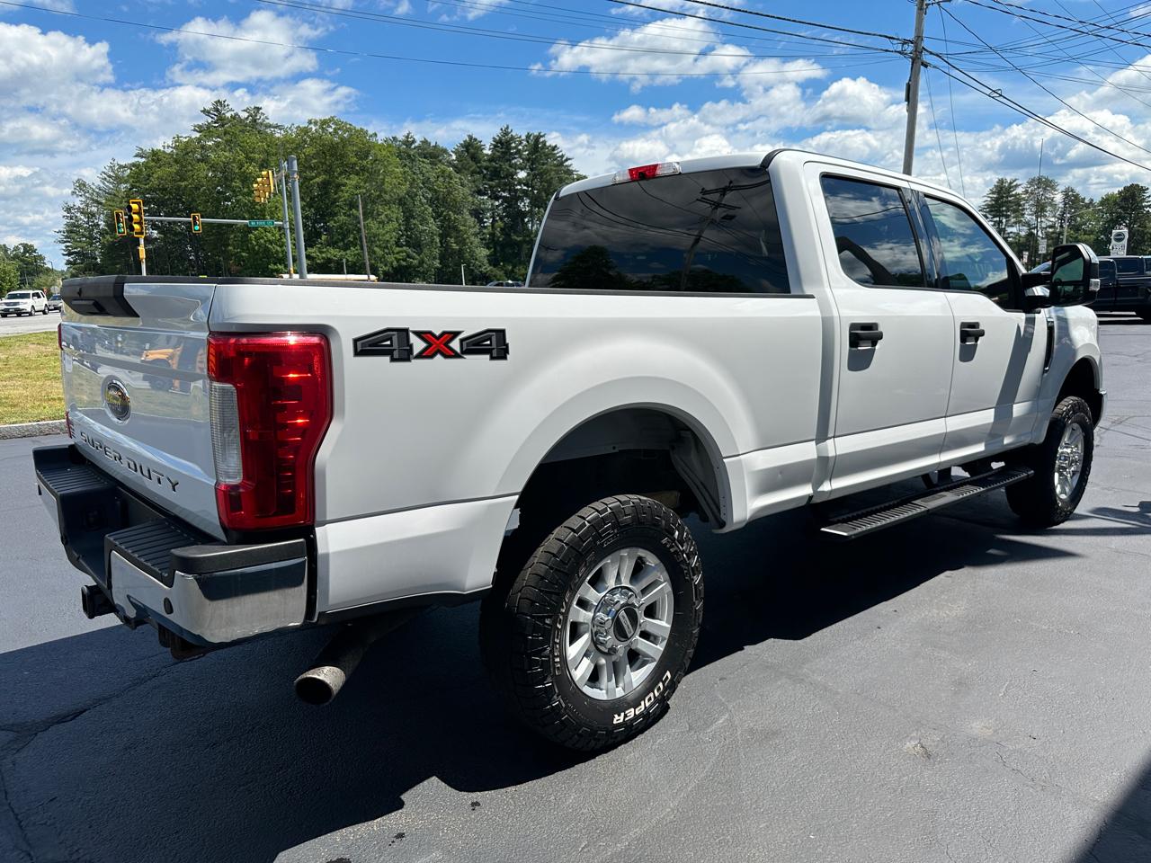Ford F-250 SD XLT Crew Cab Short Bed 4WD 2019