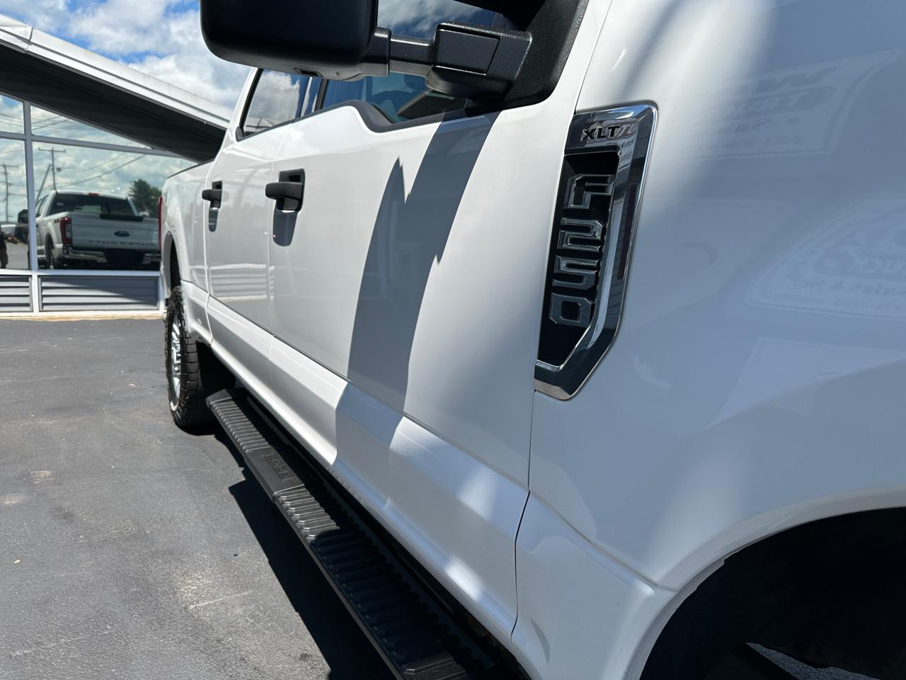 Ford F-250 SD XLT Crew Cab Short Bed 4WD 2019