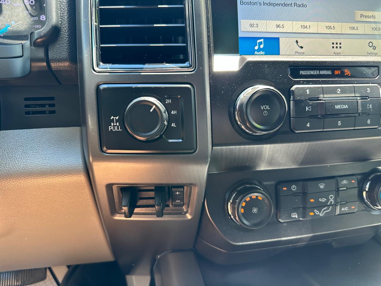 Ford F-250 SD XLT Crew Cab Short Bed 4WD 2019