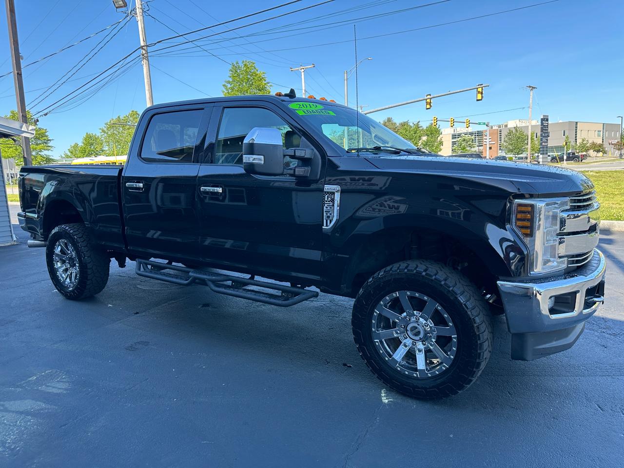 Ford F-250 SD Lariat Crew Cab 4WD 2019