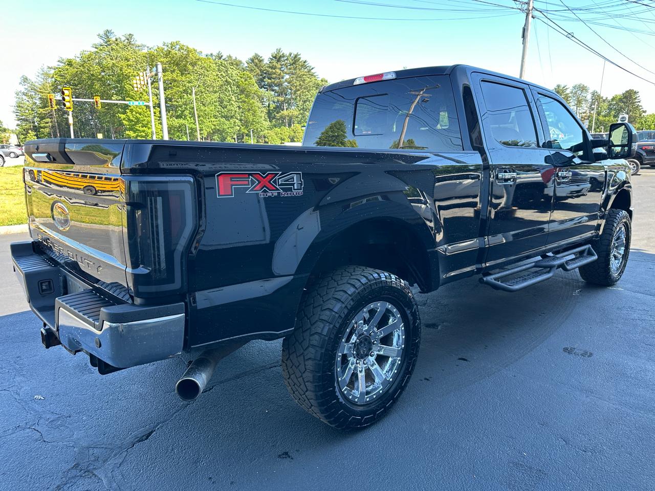 Ford F-250 SD Lariat Crew Cab 4WD 2019