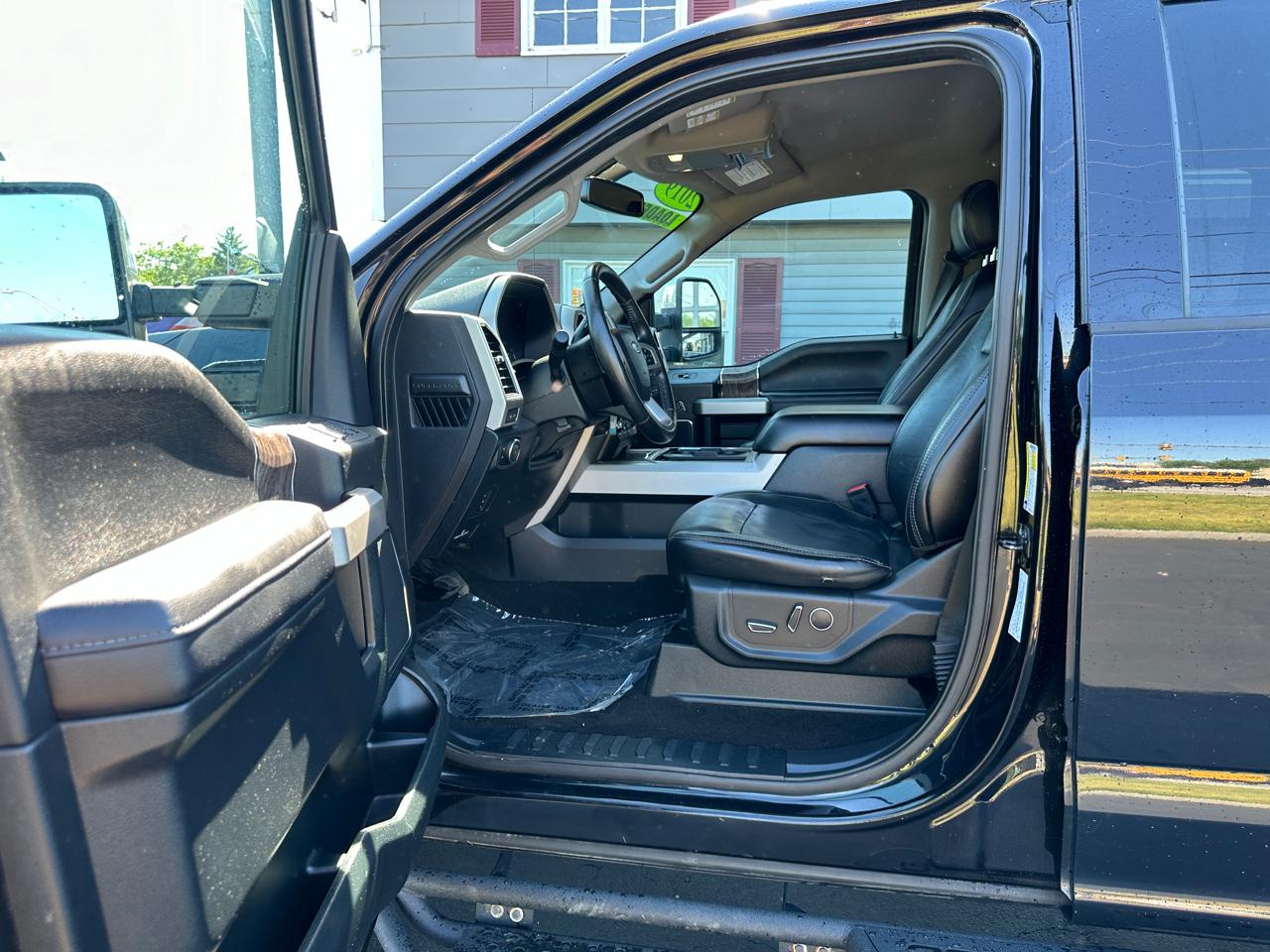 Ford F-250 SD Lariat Crew Cab 4WD 2019