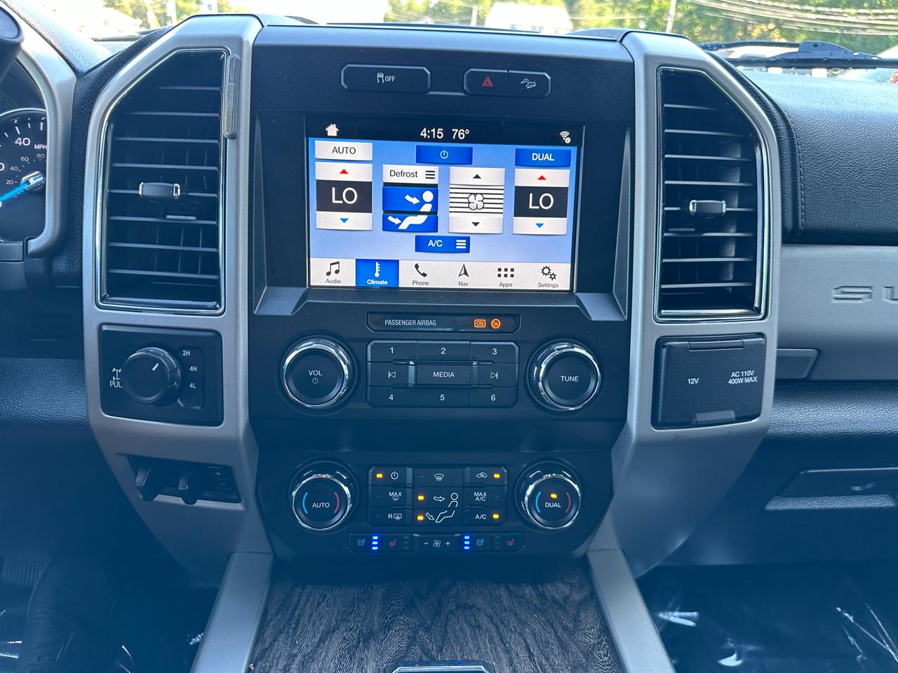 Ford F-250 SD Lariat Crew Cab 4WD 2019