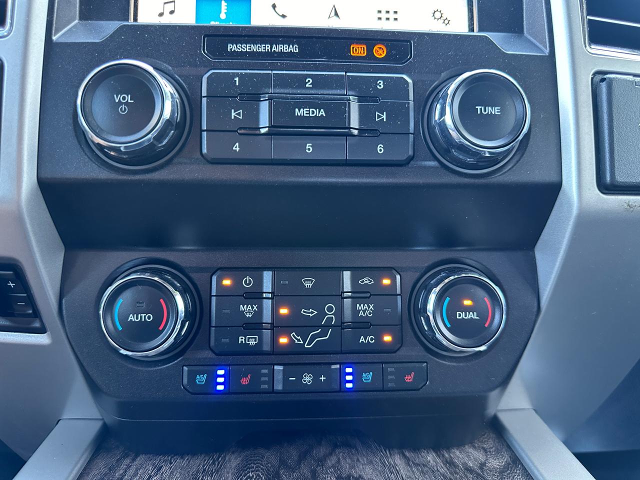 Ford F-250 SD Lariat Crew Cab 4WD 2019