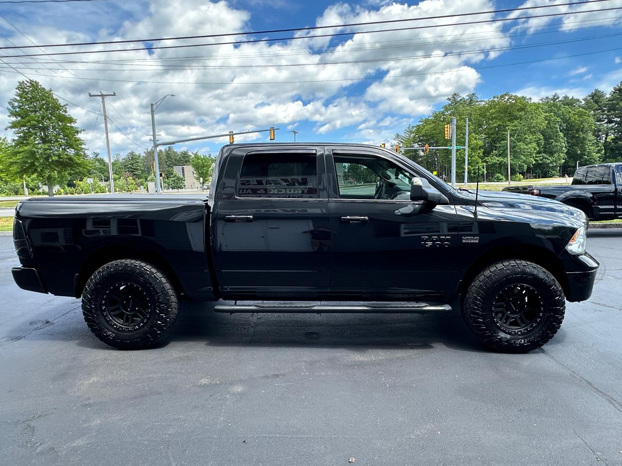RAM 1500 Classic Big Horn 4x4 Crew Cab 5'7" Box 2019