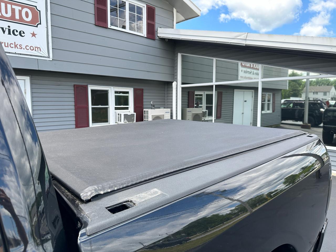 RAM 1500 Classic Big Horn 4x4 Crew Cab 5'7" Box 2019