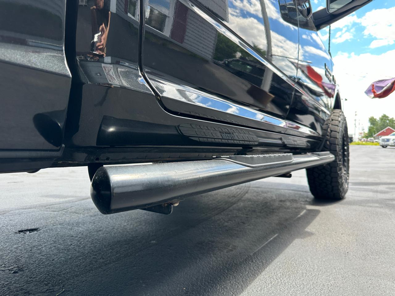 RAM 1500 Classic Big Horn 4x4 Crew Cab 5'7" Box 2019