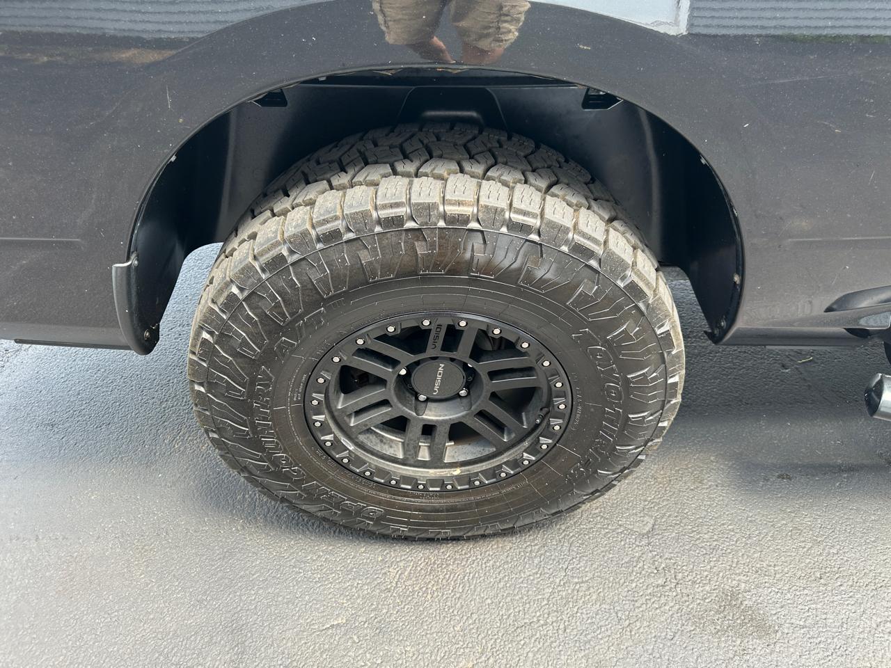 RAM 1500 Classic Big Horn 4x4 Crew Cab 5'7" Box 2019