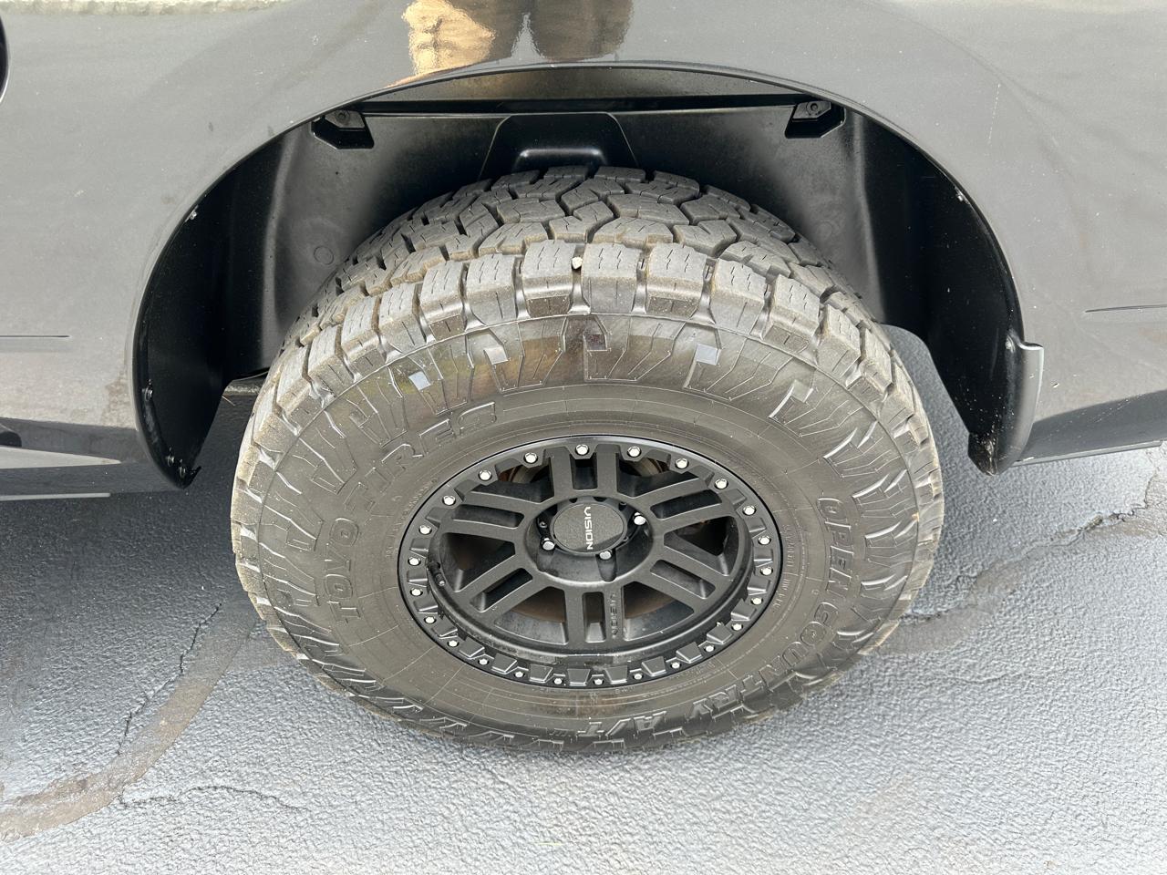 RAM 1500 Classic Big Horn 4x4 Crew Cab 5'7" Box 2019