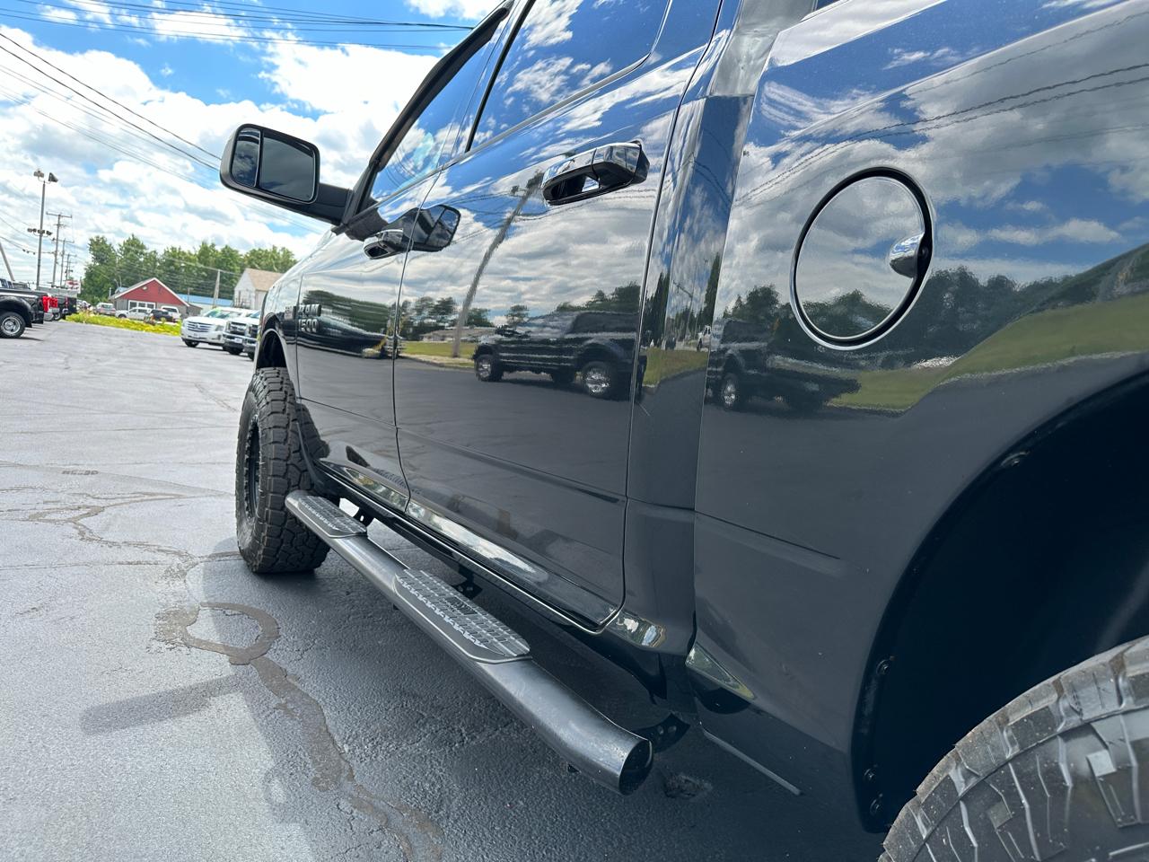RAM 1500 Classic Big Horn 4x4 Crew Cab 5'7" Box 2019