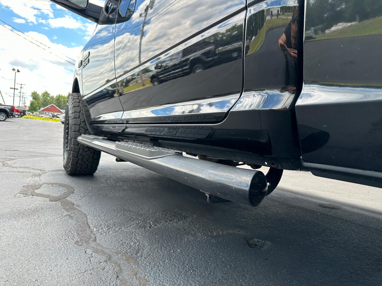 RAM 1500 Classic Big Horn 4x4 Crew Cab 5'7" Box 2019