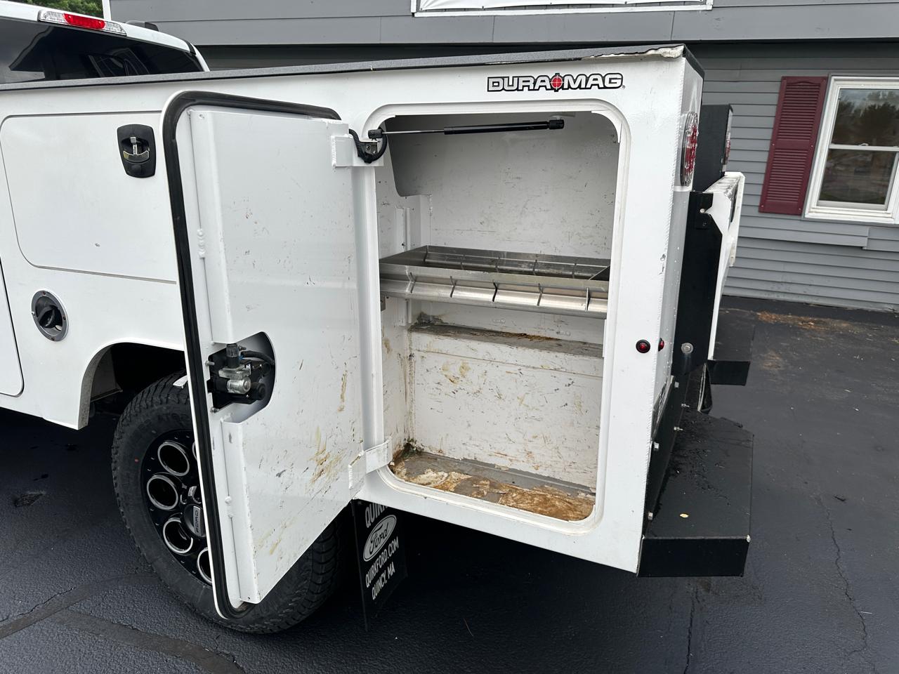 Ford F-250 SD XL SuperCab Long Bed 4WD 2023