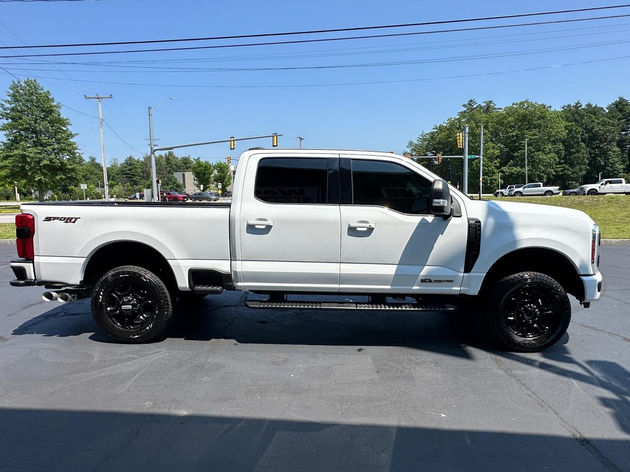 Ford F-250 SD XLT Crew Cab Short Bed 4WD 2024