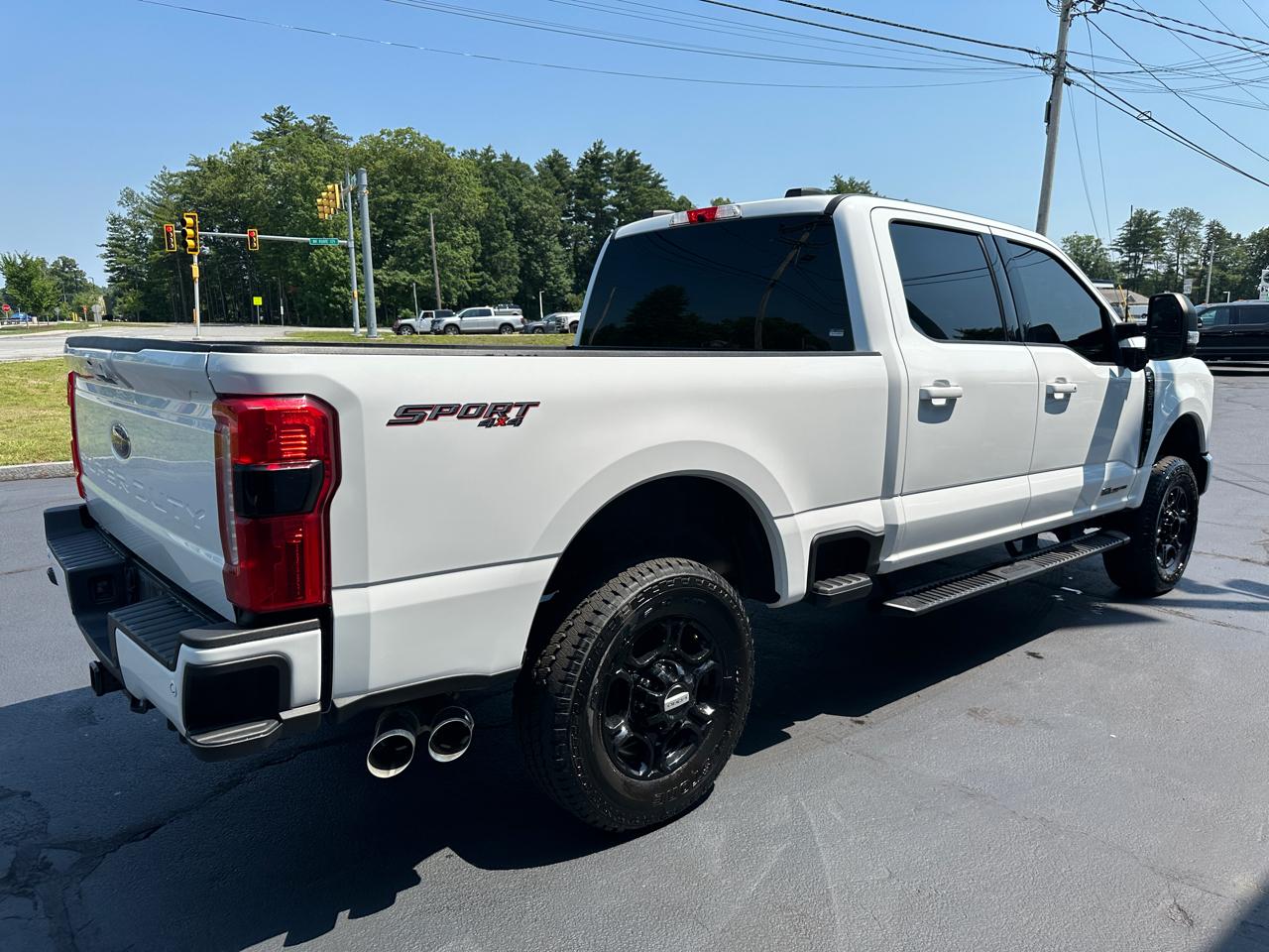 Ford F-250 SD XLT Crew Cab Short Bed 4WD 2024