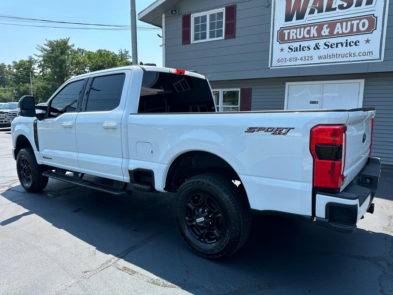 Ford F-250 SD XLT Crew Cab Short Bed 4WD 2024