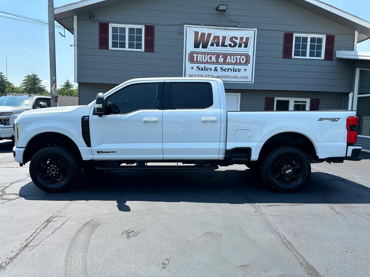 Ford F-250 SD XLT Crew Cab Short Bed 4WD 2024