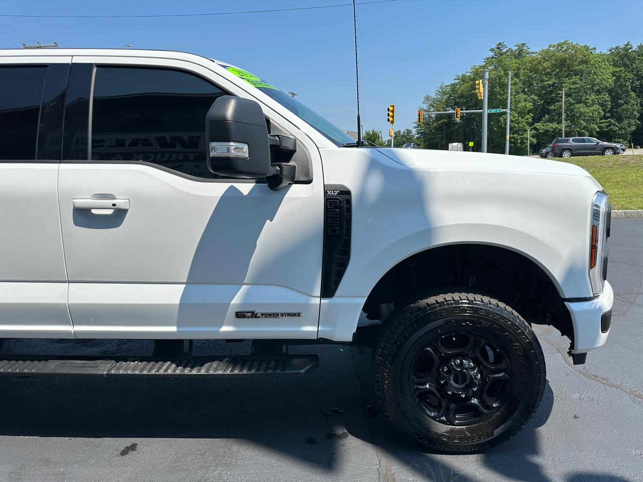 Ford F-250 SD XLT Crew Cab Short Bed 4WD 2024