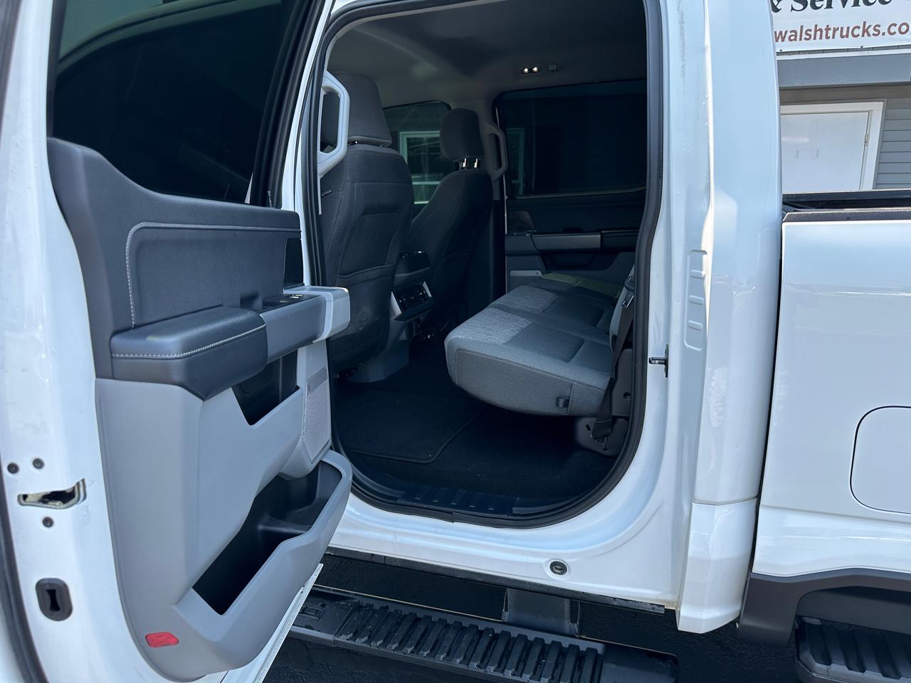 Ford F-250 SD XLT Crew Cab Short Bed 4WD 2024