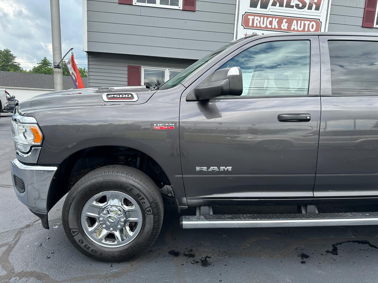 RAM 2500 Tradesman Crew Cab 4WD 2020