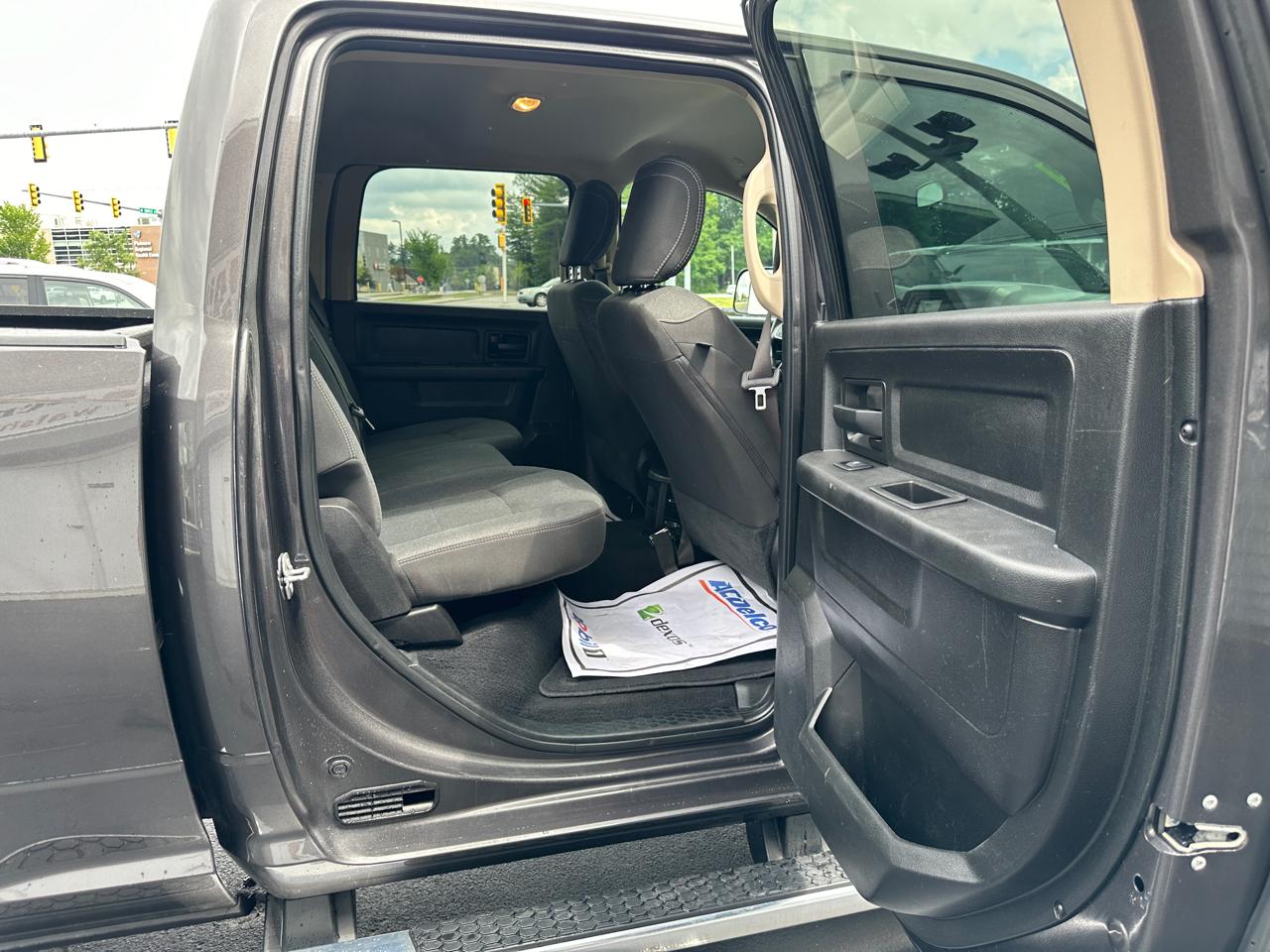 RAM 2500 Tradesman Crew Cab 4WD 2020