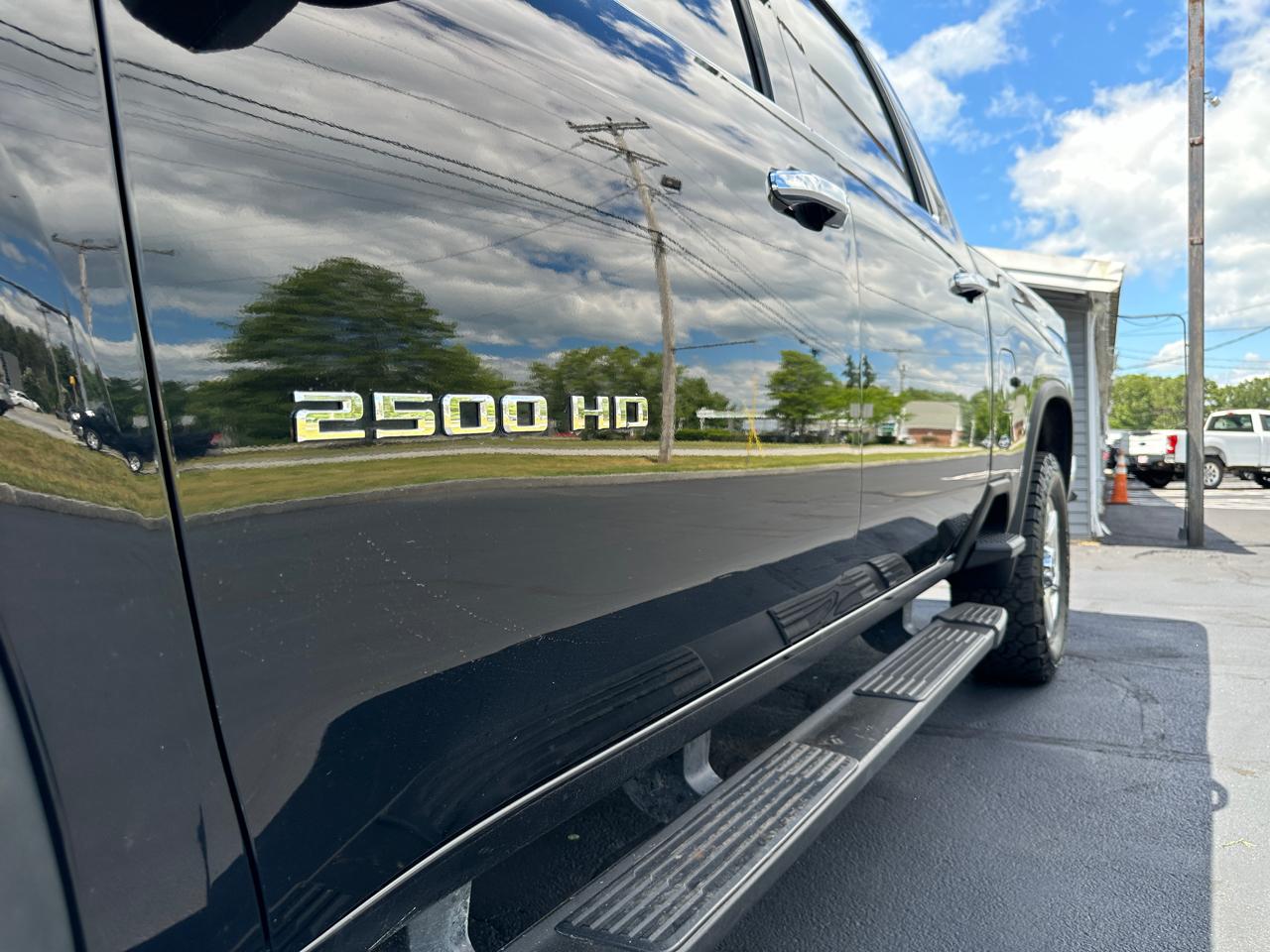 Chevrolet Silverado 2500HD LTZ Crew Cab 4WD 2020