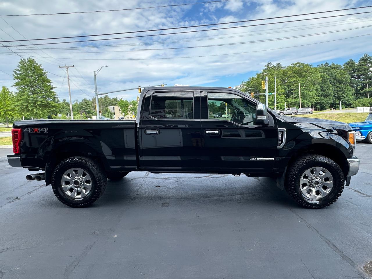 Ford F-250 SD Lariat Crew Cab 4WD 2017