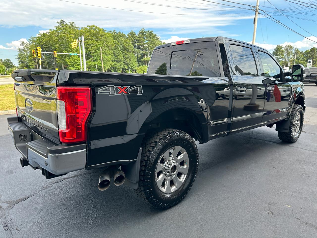 Ford F-250 SD Lariat Crew Cab 4WD 2017