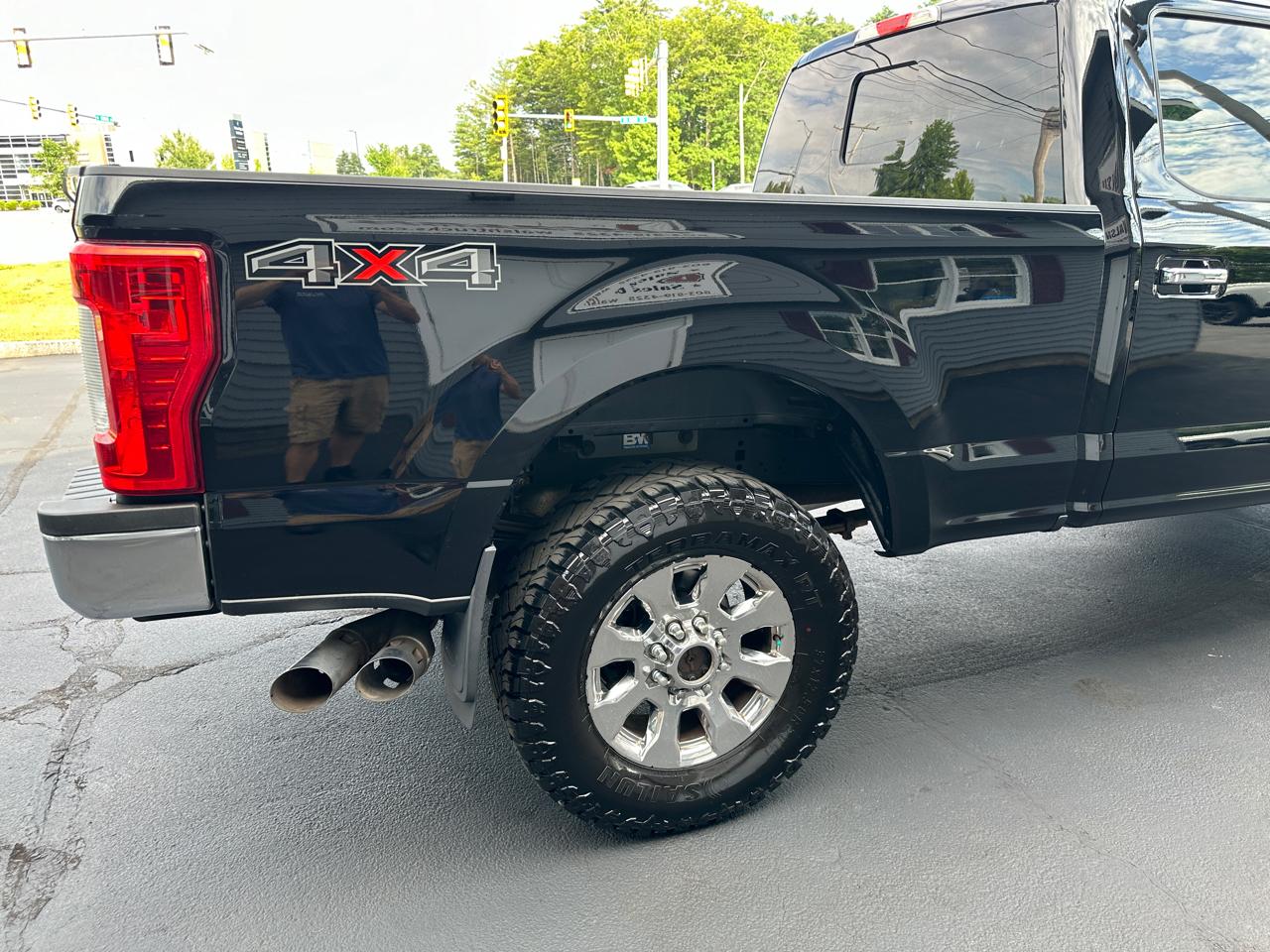 Ford F-250 SD Lariat Crew Cab 4WD 2017