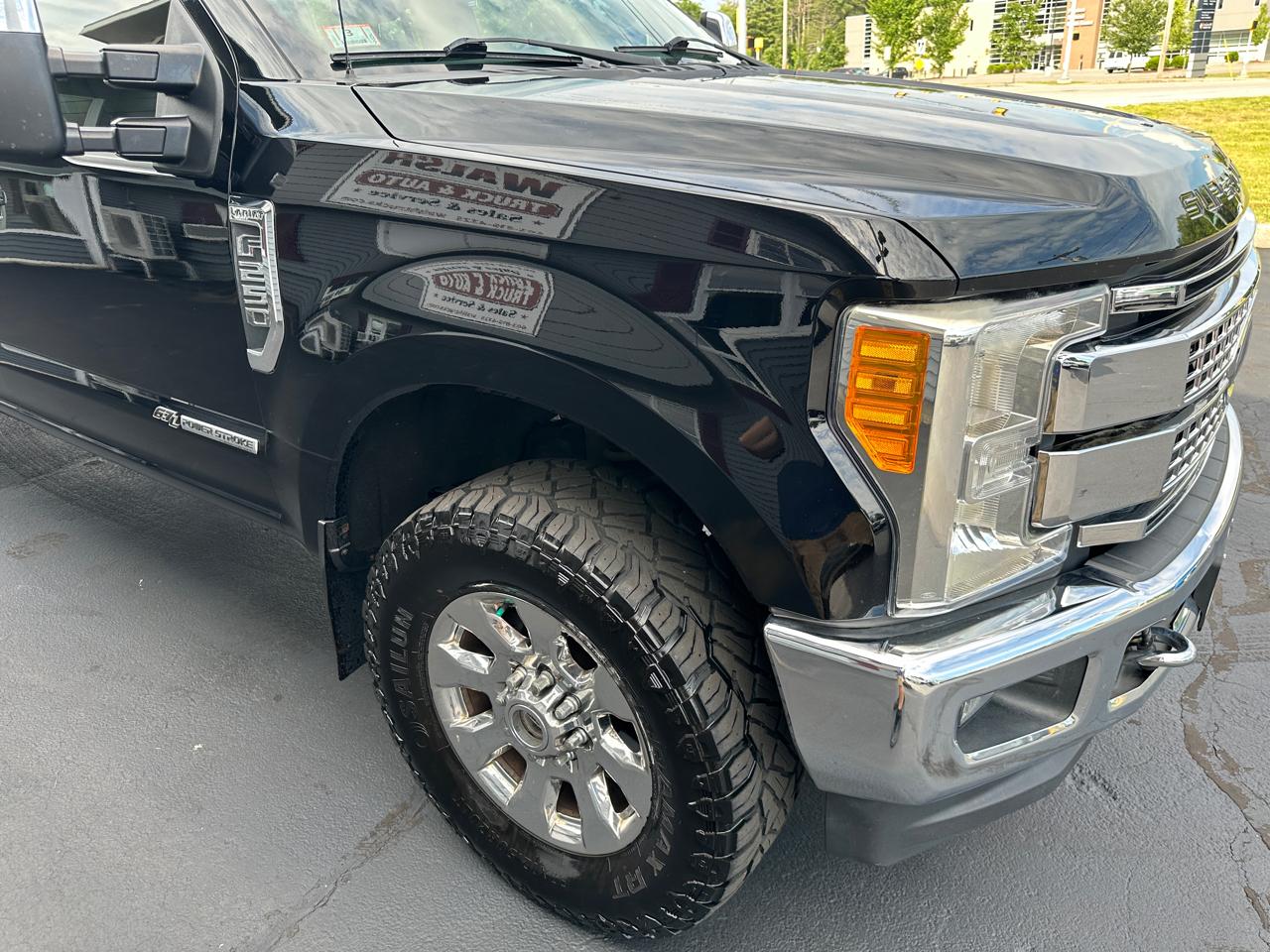 Ford F-250 SD Lariat Crew Cab 4WD 2017
