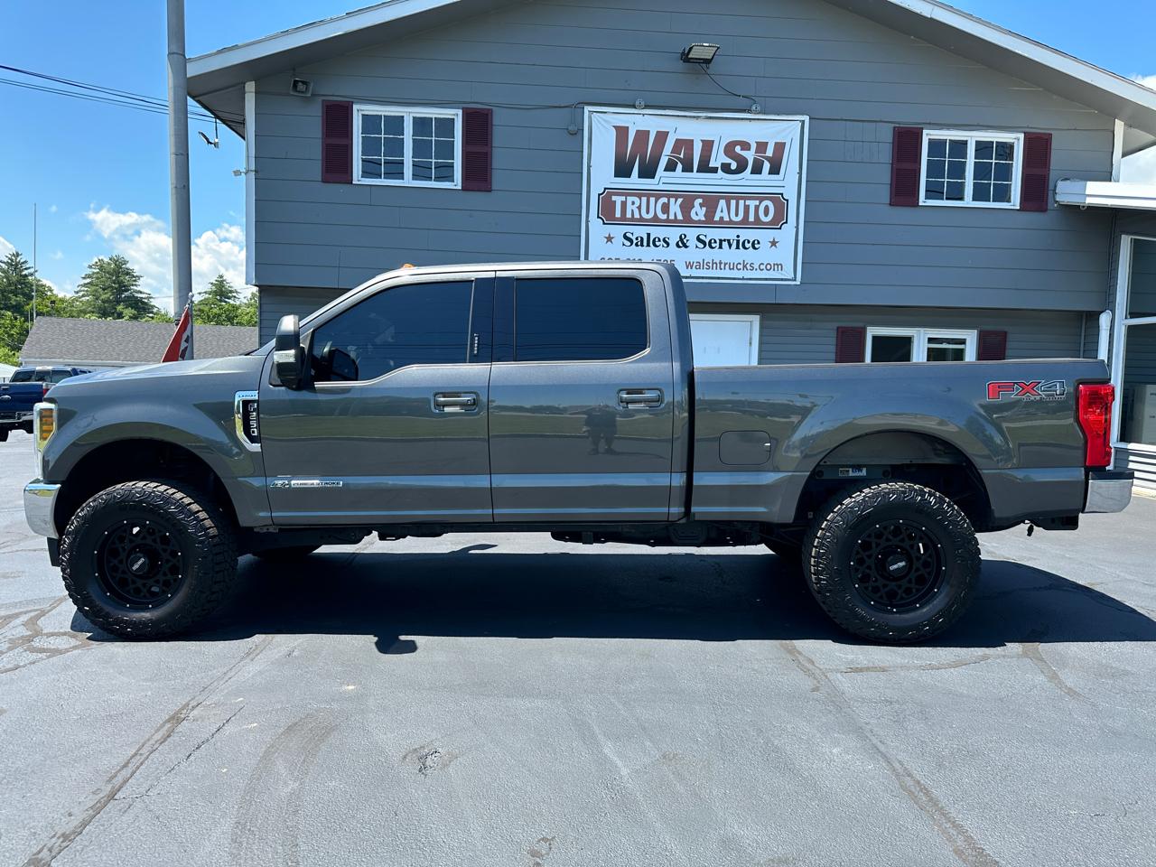 Ford F-250 SD Lariat Crew Cab 4WD 2019