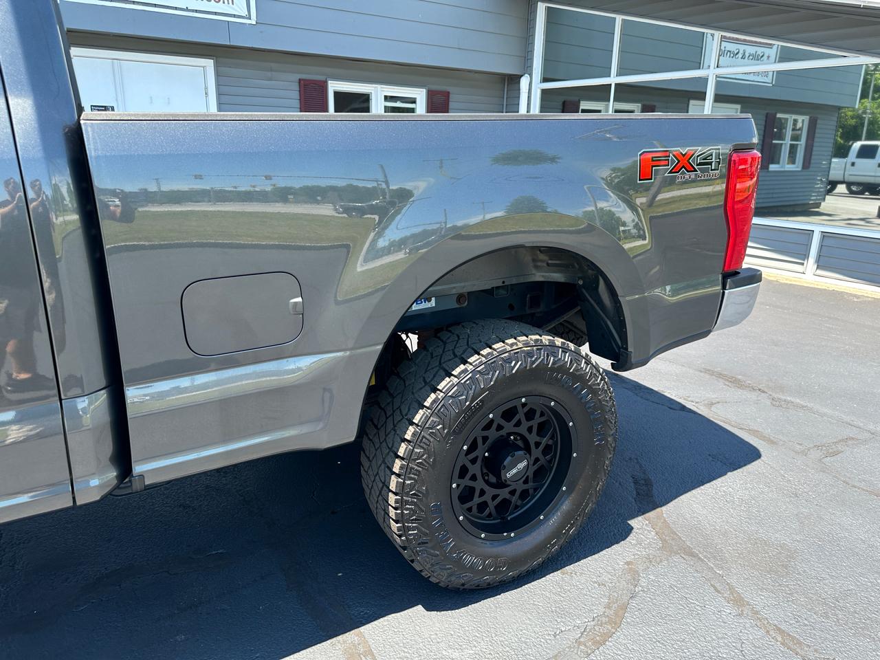 Ford F-250 SD Lariat Crew Cab 4WD 2019