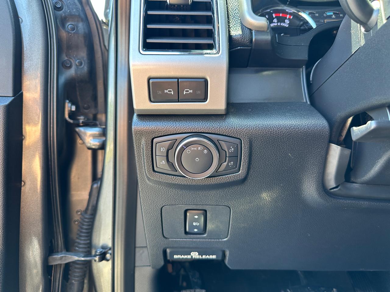 Ford F-250 SD Lariat Crew Cab 4WD 2019
