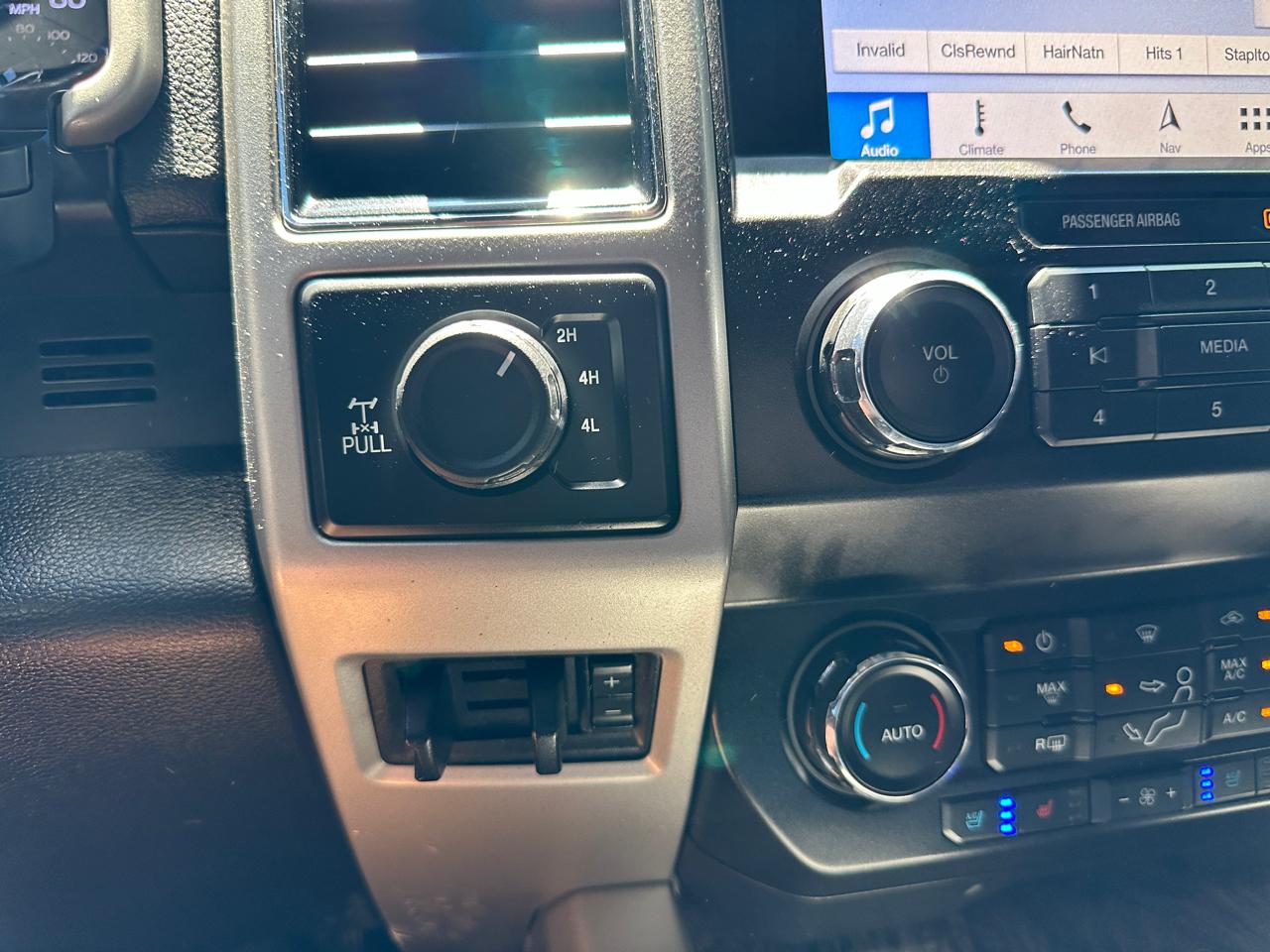 Ford F-250 SD Lariat Crew Cab 4WD 2019