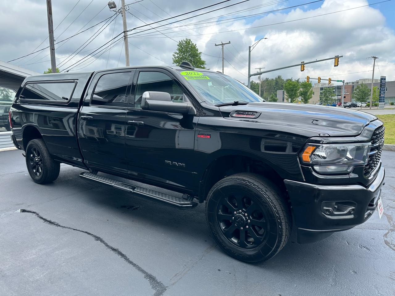 RAM 2500 Big Horn 4x4 Crew Cab 8' Box 2022