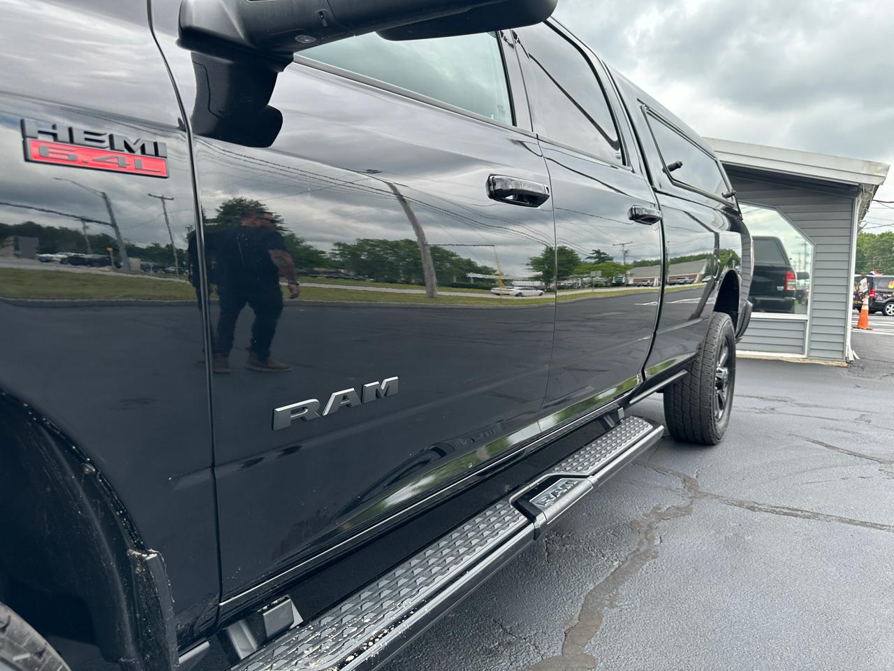 RAM 2500 Big Horn 4x4 Crew Cab 8' Box 2022