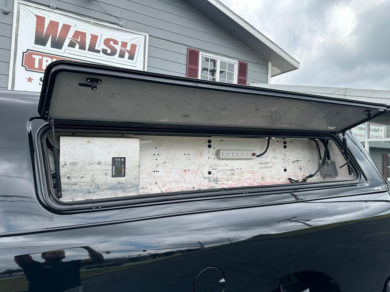 RAM 2500 Big Horn 4x4 Crew Cab 8' Box 2022