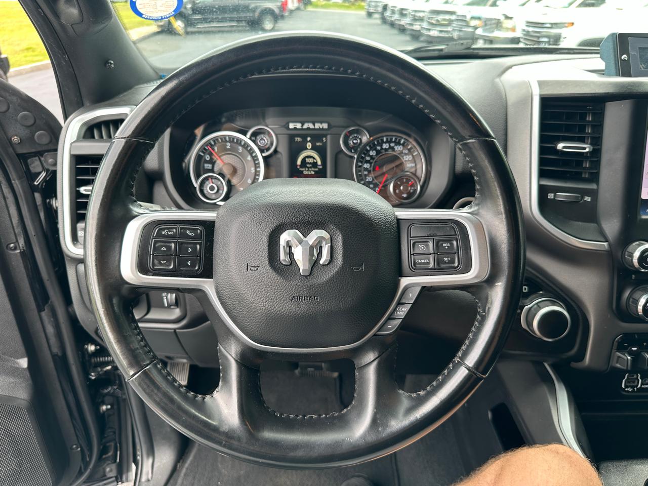 RAM 2500 Big Horn 4x4 Crew Cab 8' Box 2022