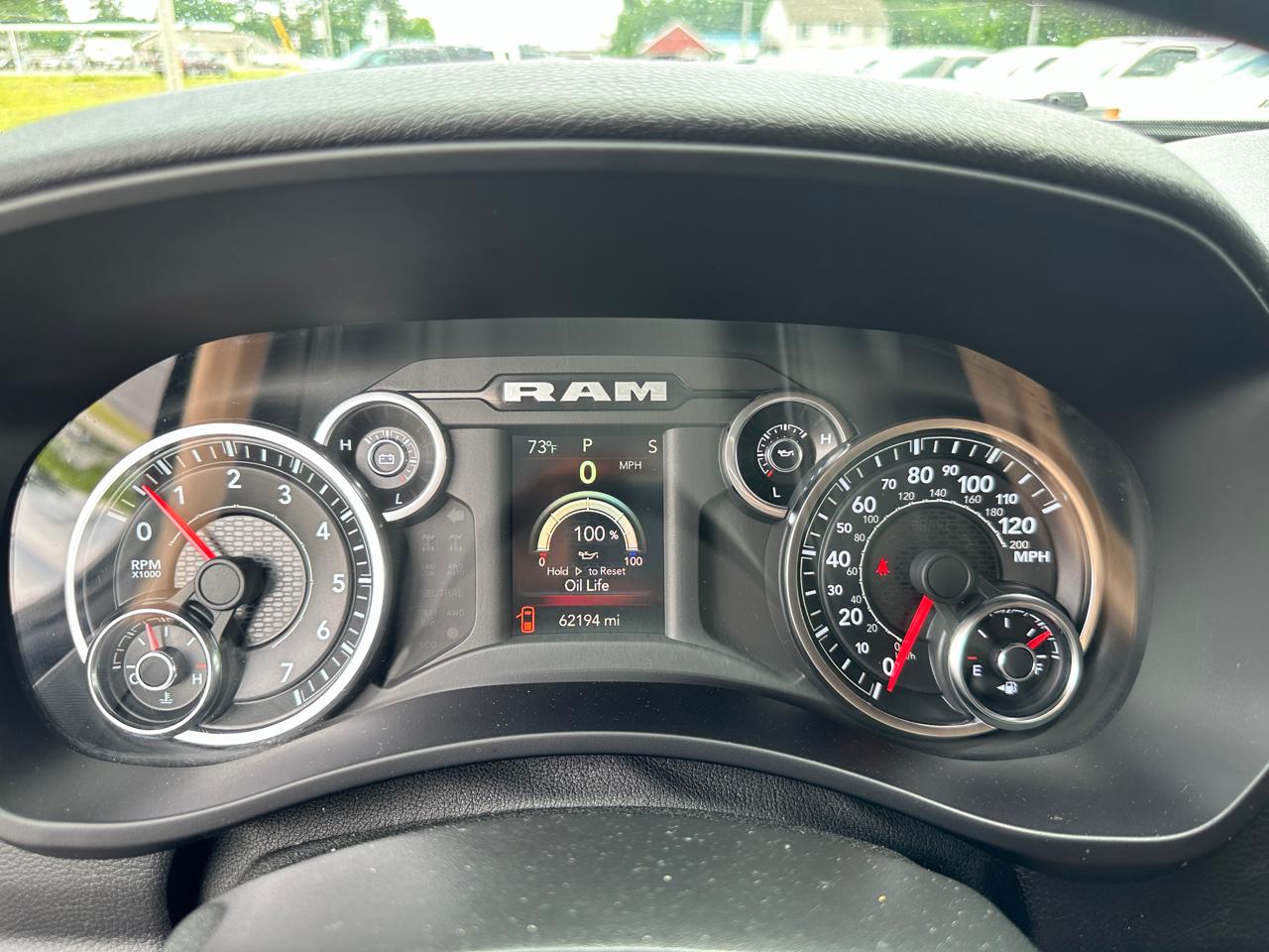 RAM 2500 Big Horn 4x4 Crew Cab 8' Box 2022