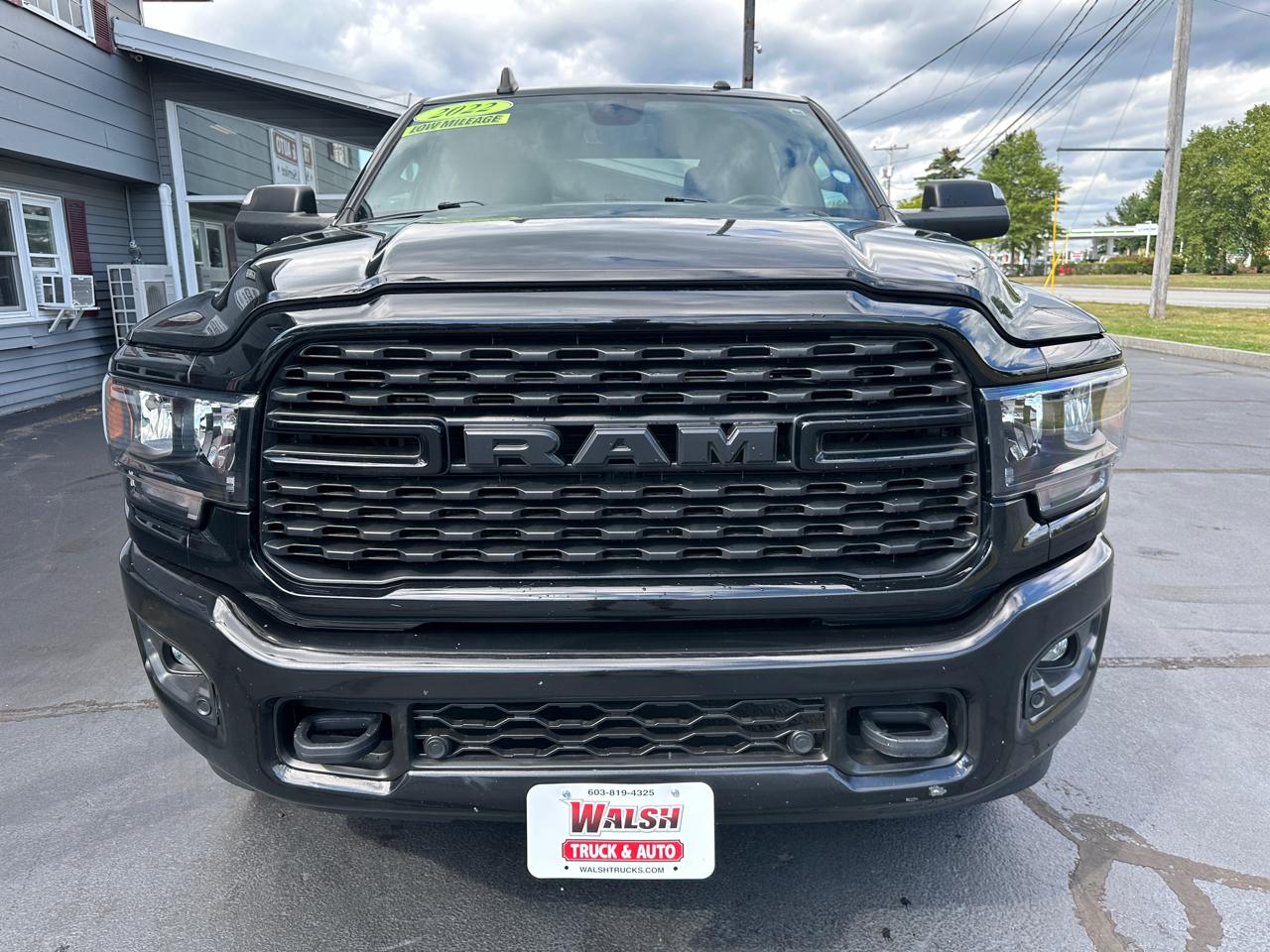 RAM 2500 Big Horn 4x4 Crew Cab 8' Box 2022