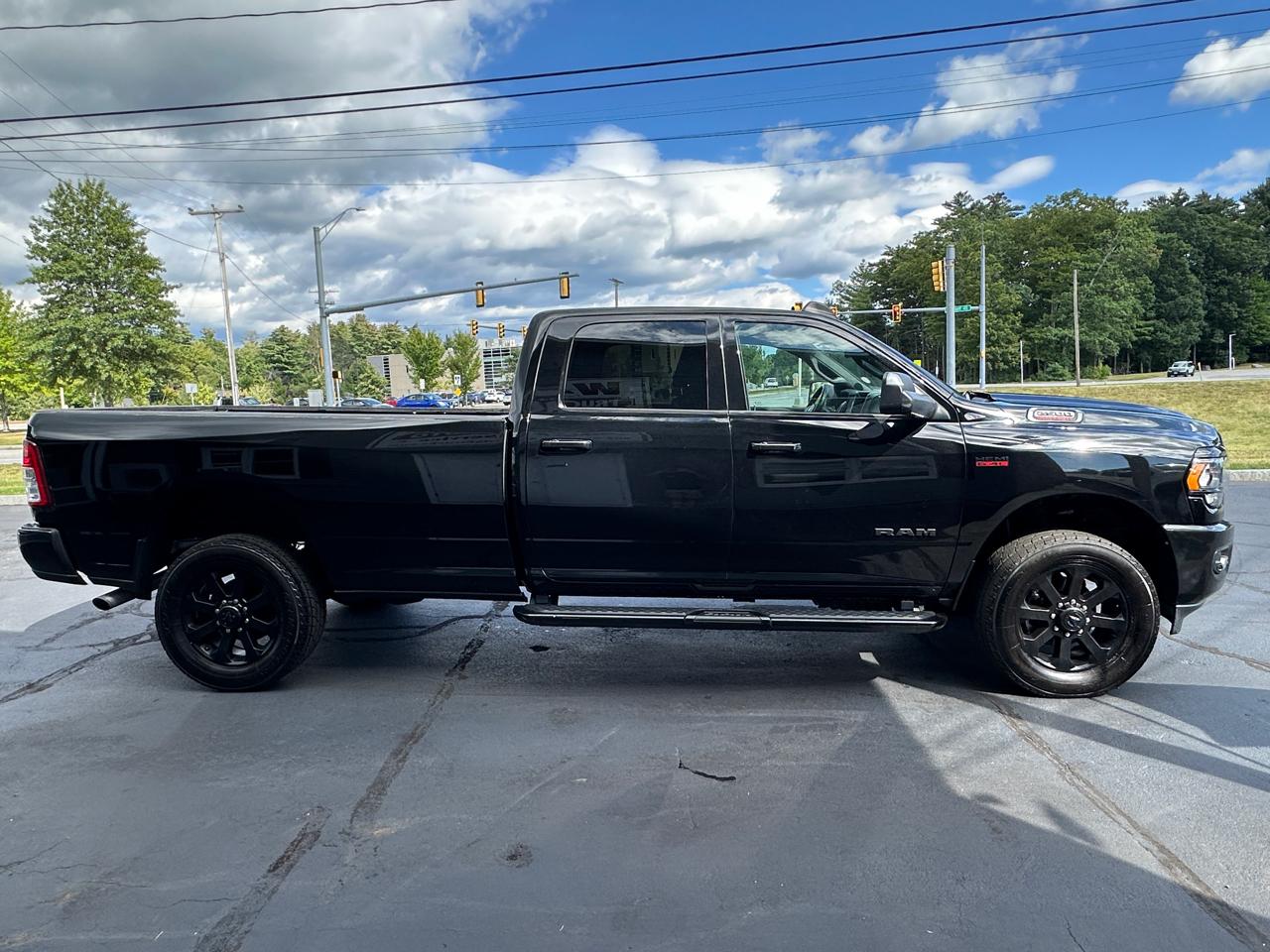 RAM 2500 Big Horn 4x4 Crew Cab 8' Box 2022