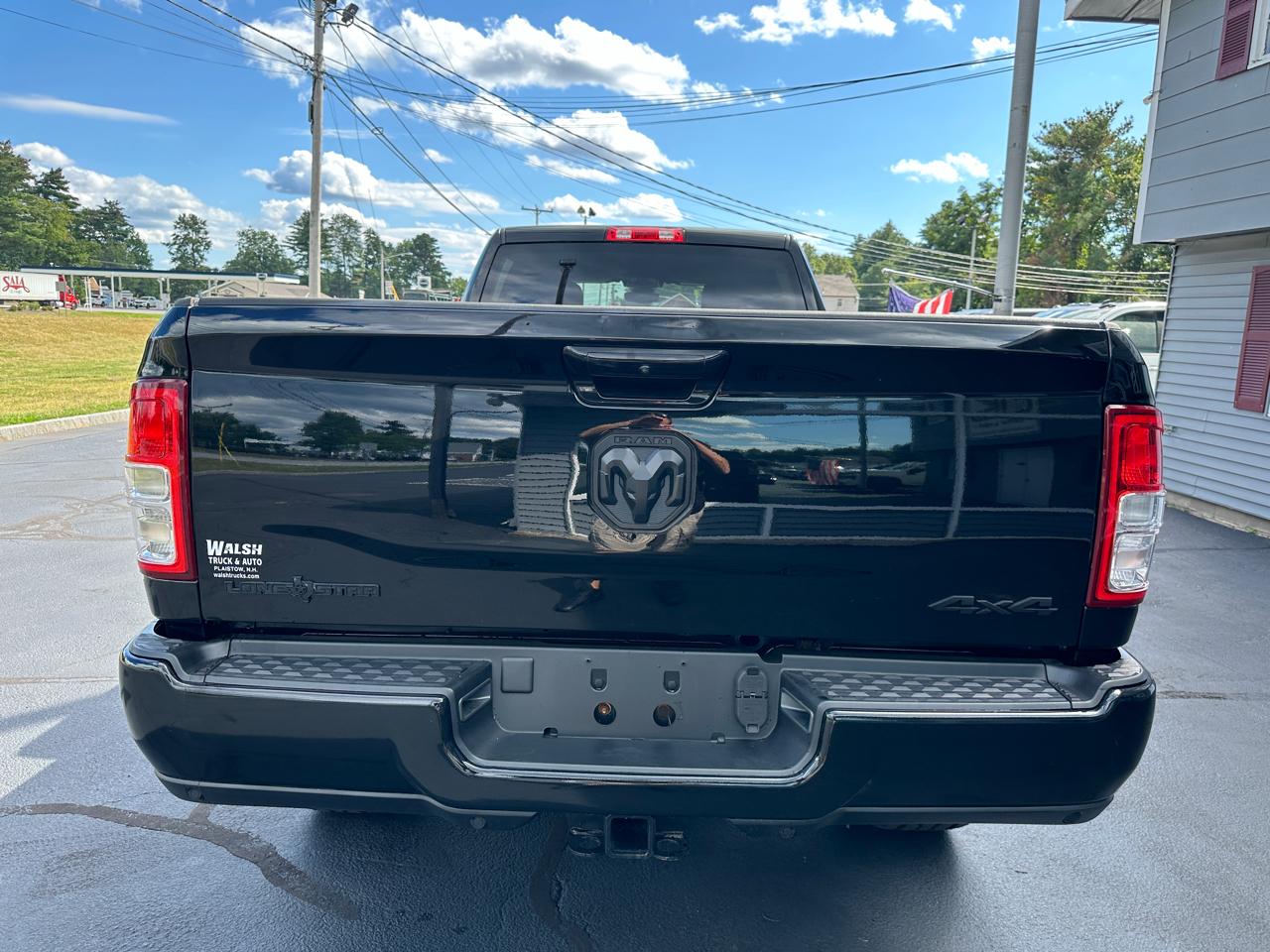 RAM 2500 Big Horn 4x4 Crew Cab 8' Box 2022
