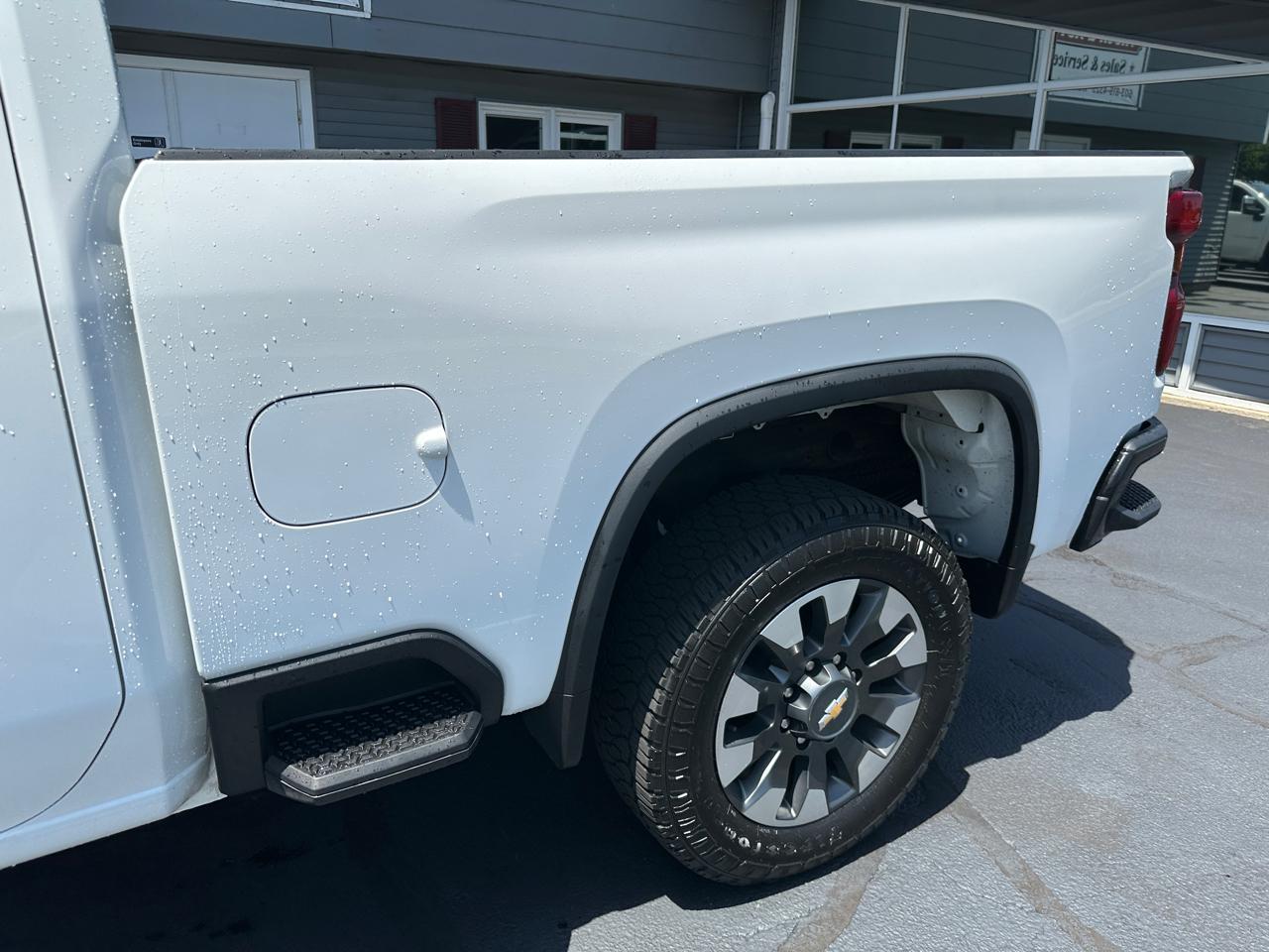 Chevrolet Silverado 2500HD Custom Crew Cab Short Box 4WD 2021