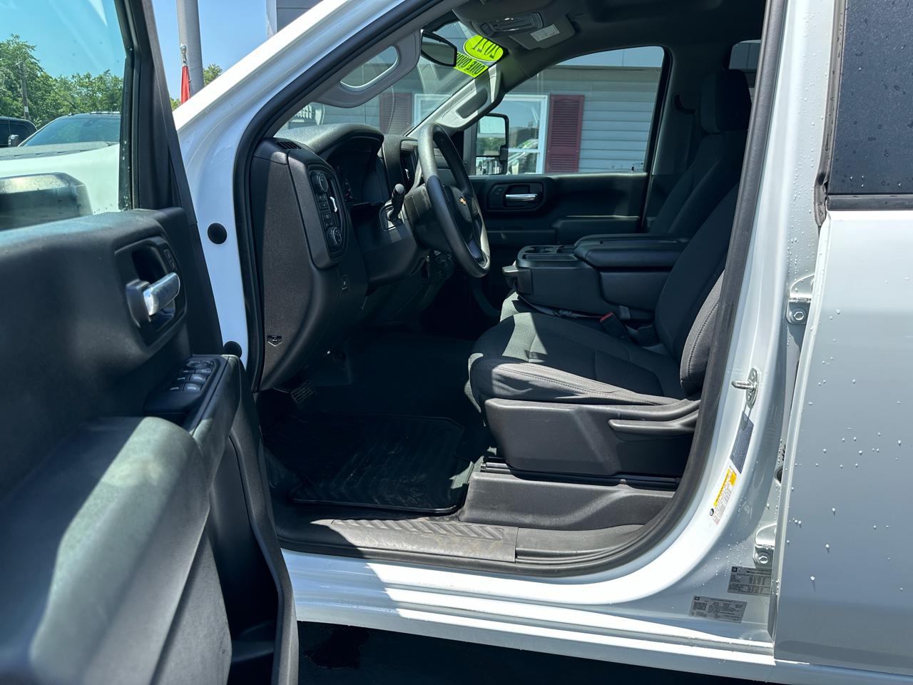 Chevrolet Silverado 2500HD Custom Crew Cab Short Box 4WD 2021
