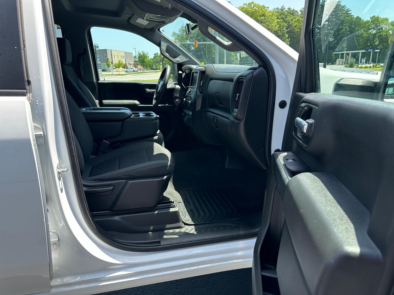 Chevrolet Silverado 2500HD Custom Crew Cab Short Box 4WD 2021