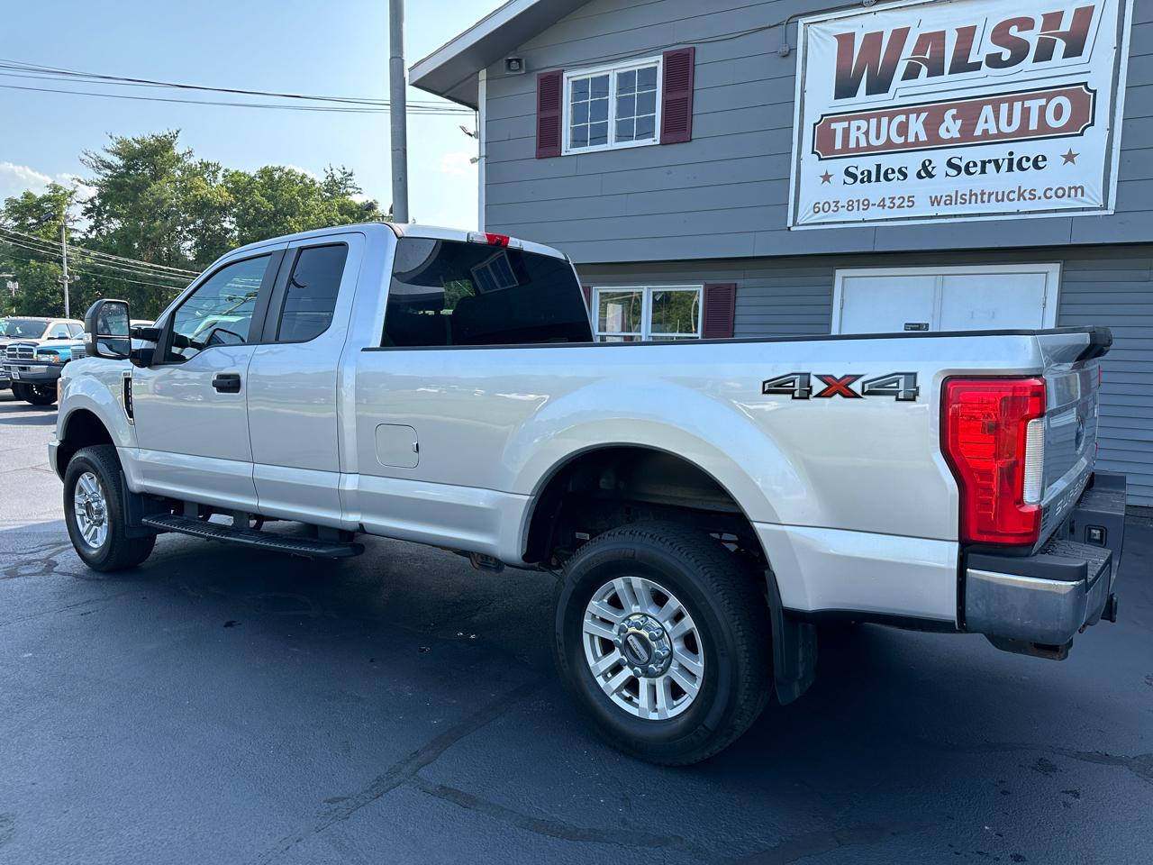 Ford F-250 SD XL SuperCab Long Bed 4WD 2017