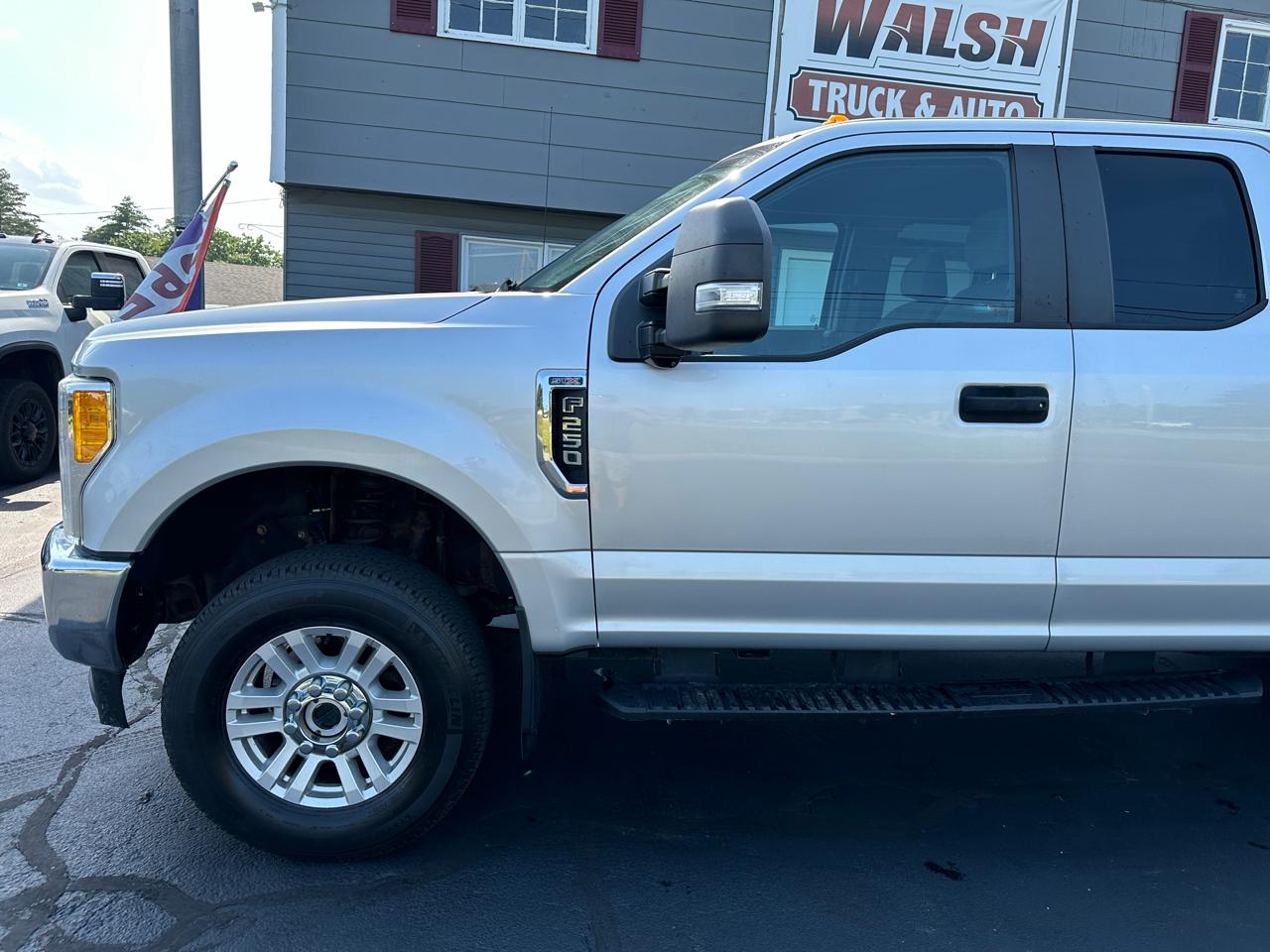 Ford F-250 SD XL SuperCab Long Bed 4WD 2017