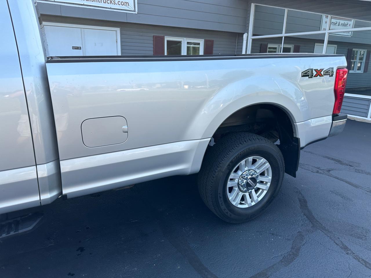 Ford F-250 SD XL SuperCab Long Bed 4WD 2017