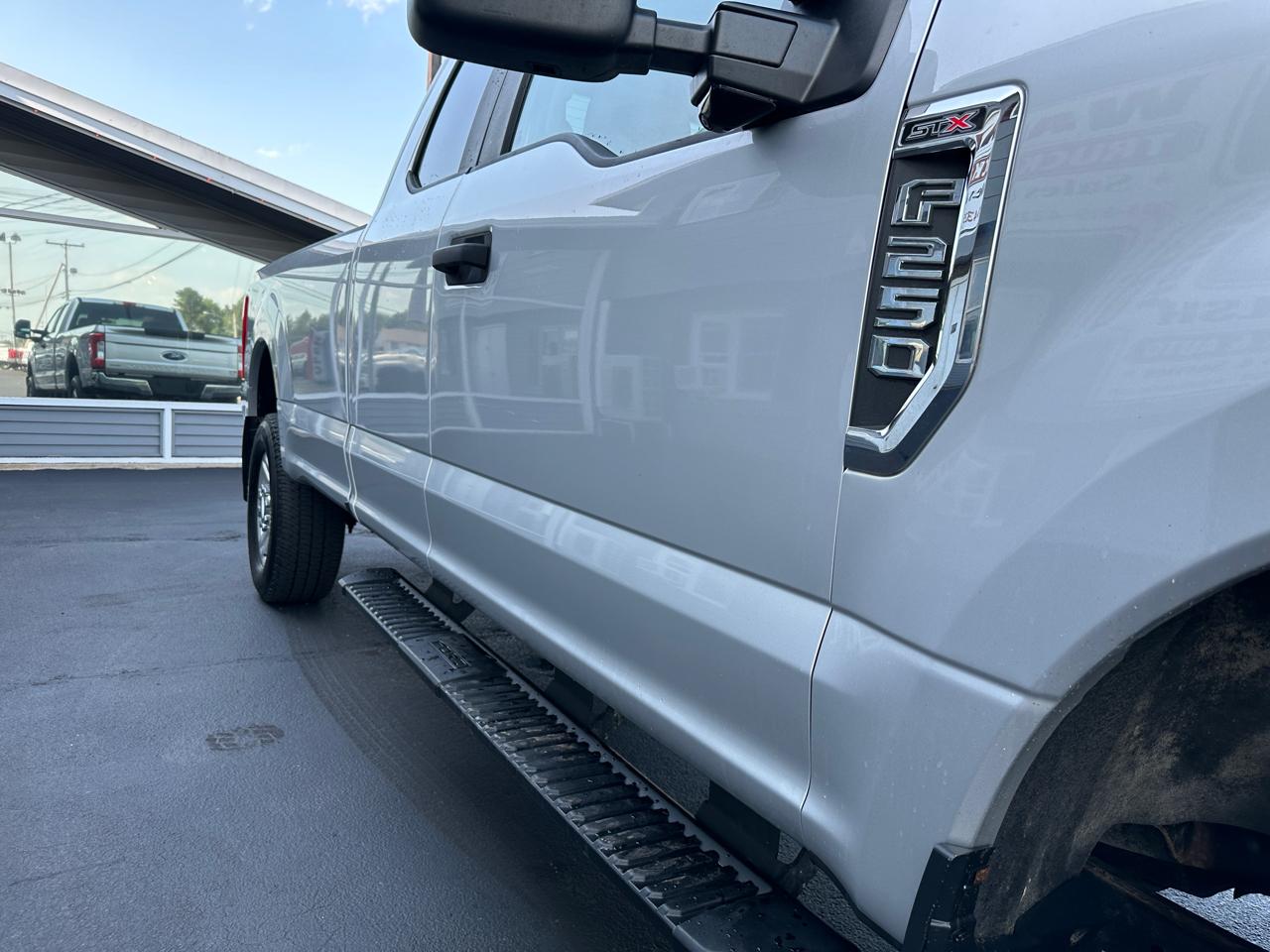 Ford F-250 SD XL SuperCab Long Bed 4WD 2017