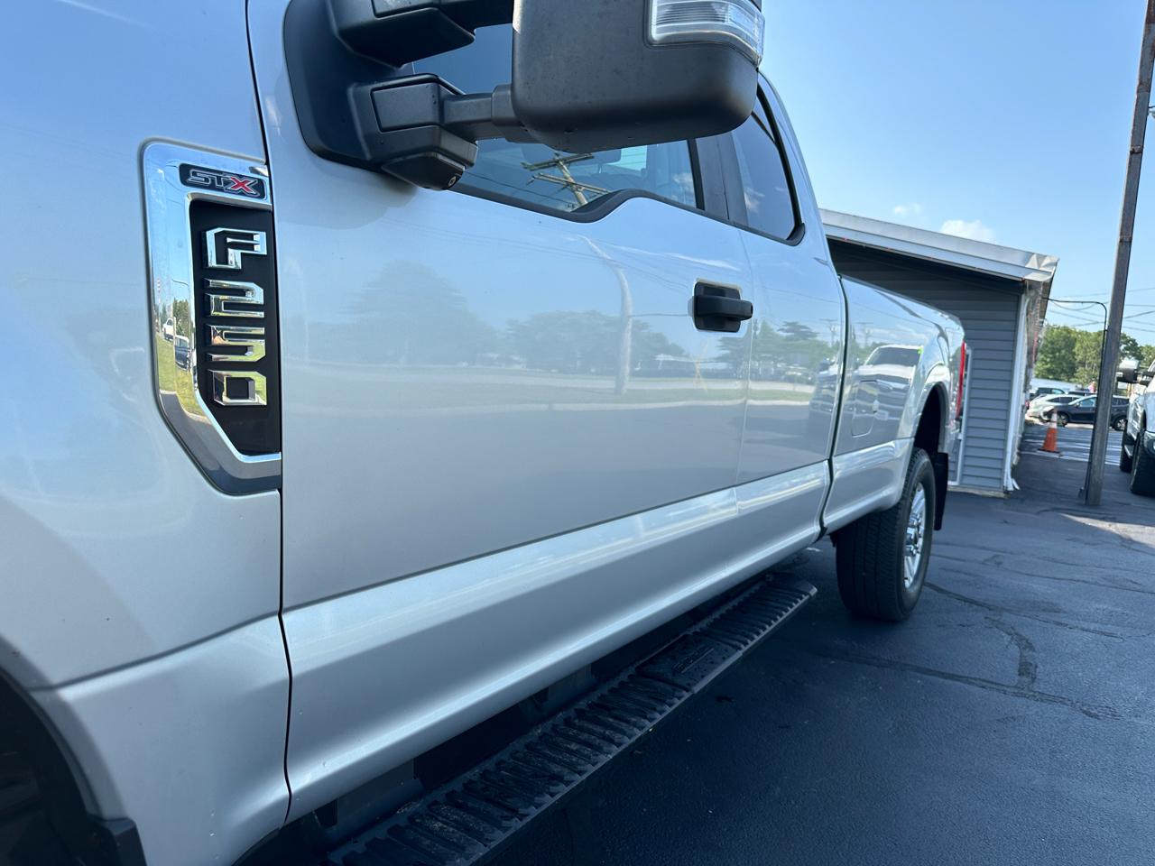 Ford F-250 SD XL SuperCab Long Bed 4WD 2017